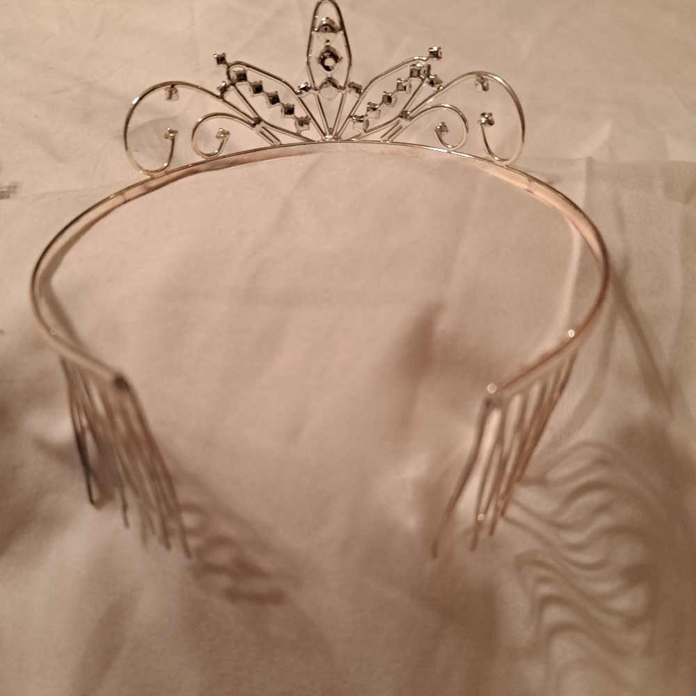 Tiaras - Lot of 9 - Silver with clear rhinestones - NEW! - Picture 2 of 3